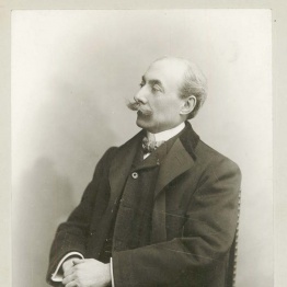 MESSAGER André